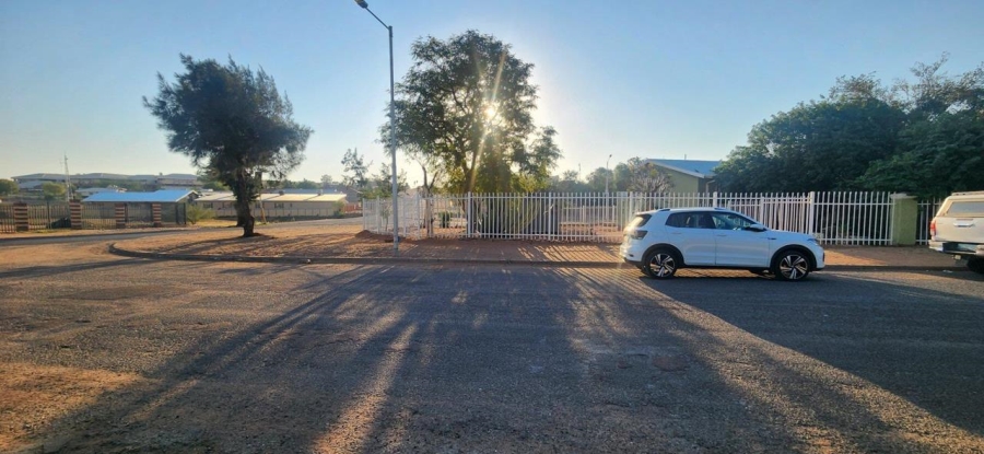 4 Bedroom Property for Sale in Bellvue Northern Cape